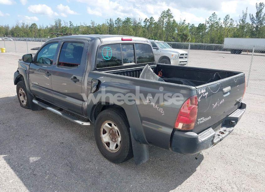 Photo 3 of 2015 Toyota Tacoma PRERUNNER (VIN 5TFJX4GN9FX040960)