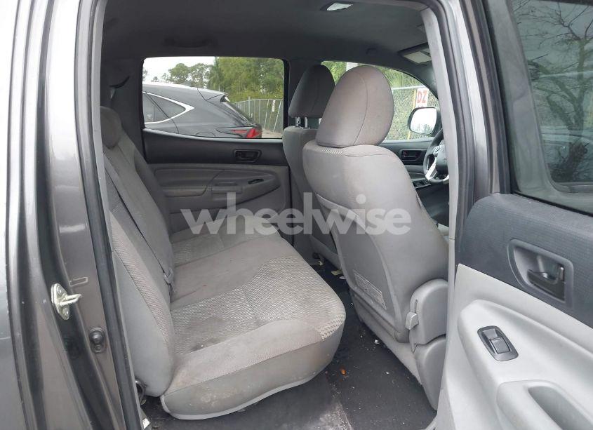 Photo 8 of 2015 Toyota Tacoma PRERUNNER (VIN 5TFJX4GN9FX040960)