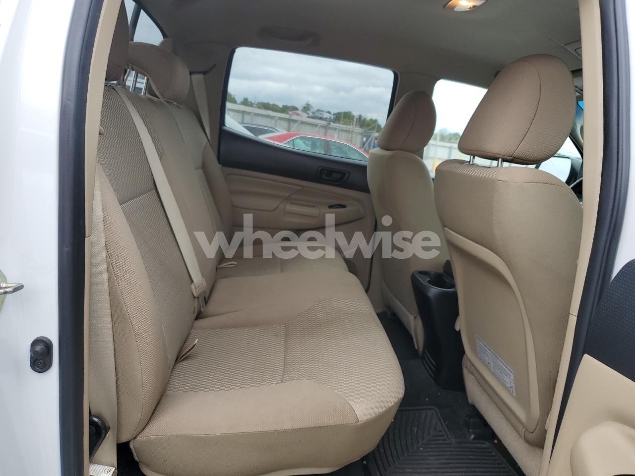 Photo 10 of 2015 TOYOTA TACOMA DOUBLE CAB PRERUNNER (VIN 5TFJX4GN9FX043941)