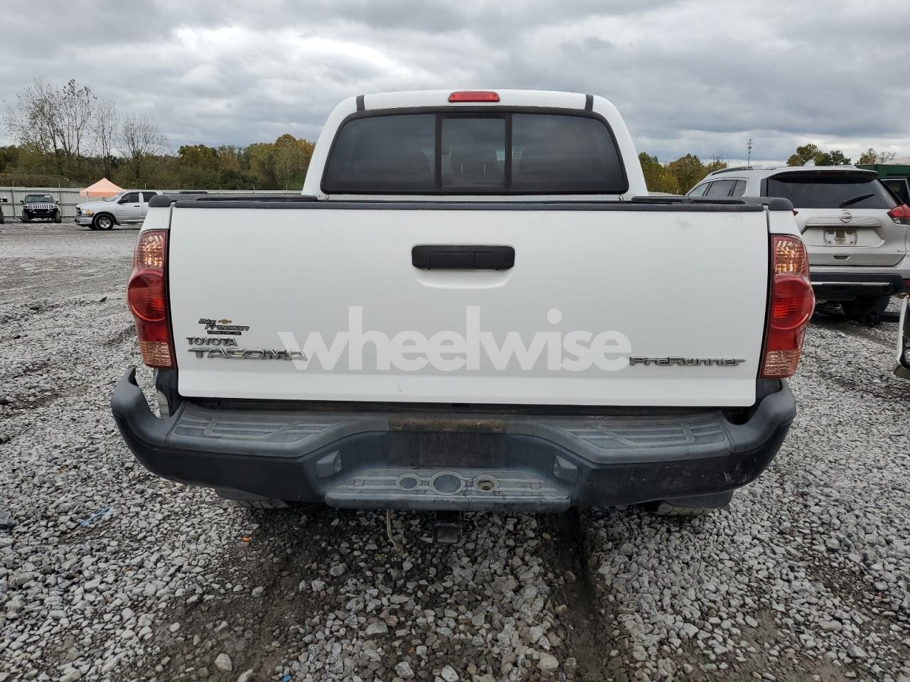 Photo 6 of 2015 TOYOTA TACOMA DOUBLE CAB PRERUNNER (VIN 5TFJX4GN9FX043941)