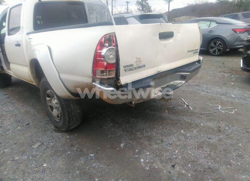 Photo 6 of 2011 Toyota Tacoma DOUBLE CAB (VIN 5TFJX4GNXBX002051)