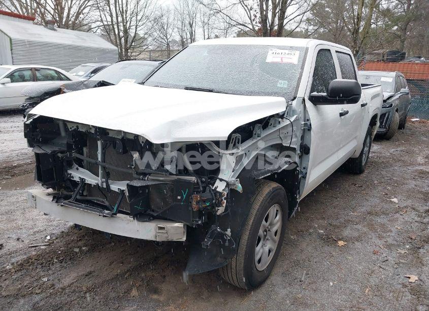 Photo 2 of 2022 Toyota Tundra SR (VIN 5TFKB5AB5NX017956)