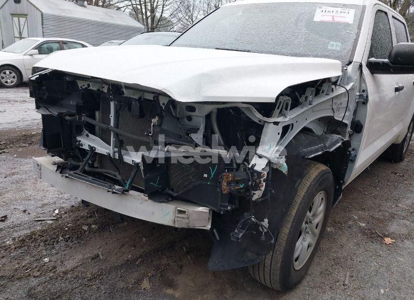 Photo 6 of 2022 Toyota Tundra SR (VIN 5TFKB5AB5NX017956)