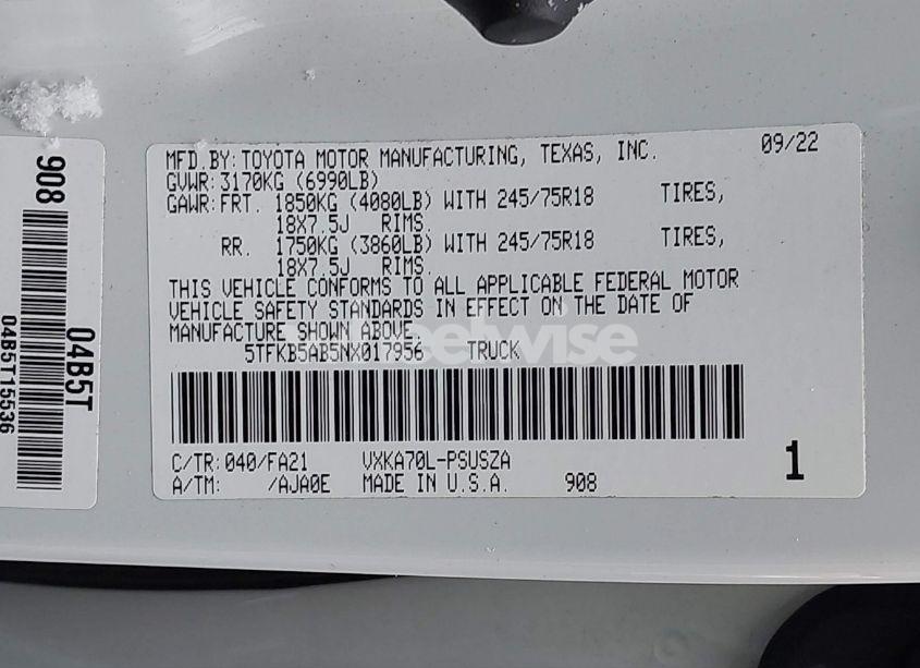 Photo 9 of 2022 Toyota Tundra SR (VIN 5TFKB5AB5NX017956)