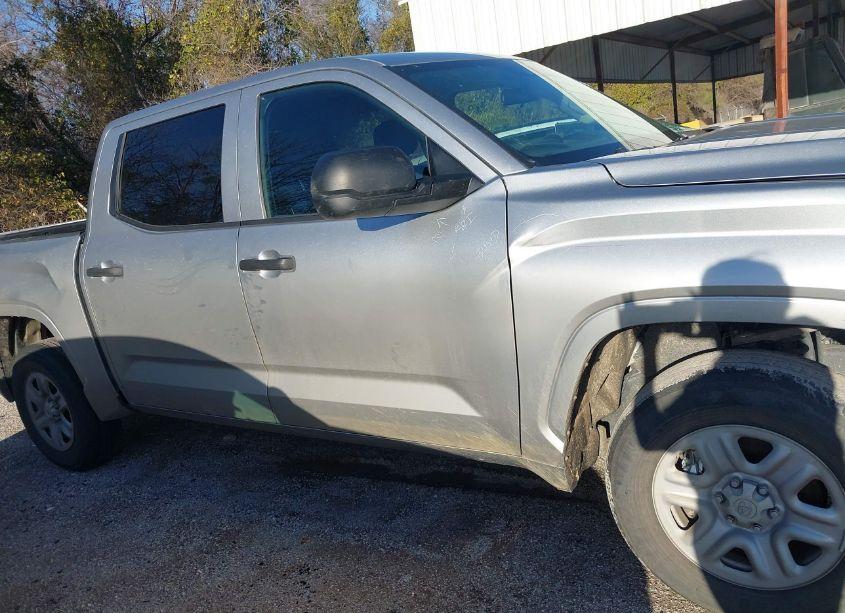 Photo 13 of 2023 Toyota Tundra SR (VIN 5TFKB5AB5PX023727)