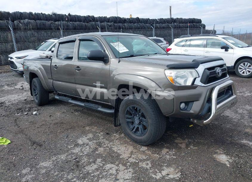2015 Toyota Tacoma PRERUNNER V6 (VIN 5TFKU4HN2FX006340) main photo