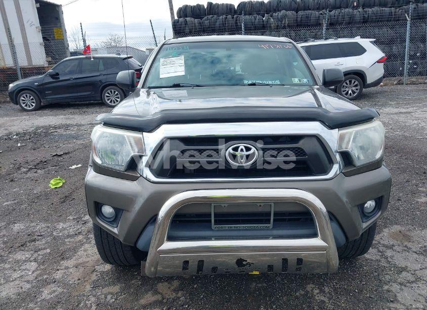 Photo 12 of 2015 Toyota Tacoma PRERUNNER V6 (VIN 5TFKU4HN2FX006340)