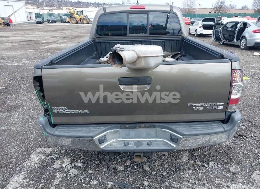 Photo 16 of 2015 Toyota Tacoma PRERUNNER V6 (VIN 5TFKU4HN2FX006340)