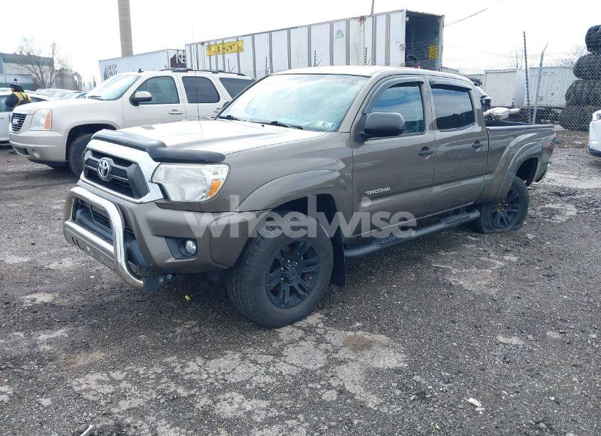 Photo 2 of 2015 Toyota Tacoma PRERUNNER V6 (VIN 5TFKU4HN2FX006340)
