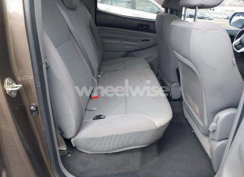 Photo 8 of 2015 Toyota Tacoma PRERUNNER V6 (VIN 5TFKU4HN2FX006340)