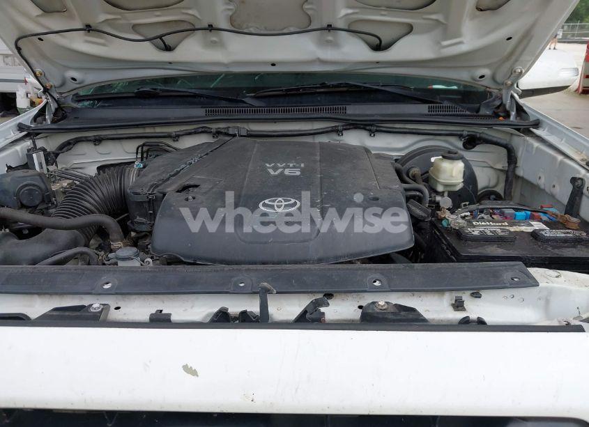 Photo 10 of 2015 Toyota Tacoma PRERUNNER V6 (VIN 5TFKU4HN5FX005814)