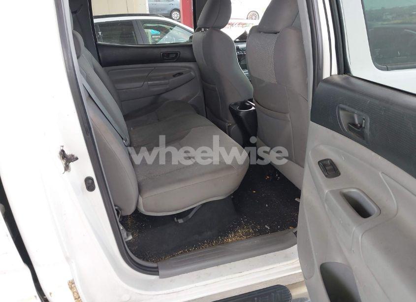 Photo 8 of 2015 Toyota Tacoma PRERUNNER V6 (VIN 5TFKU4HN5FX005814)