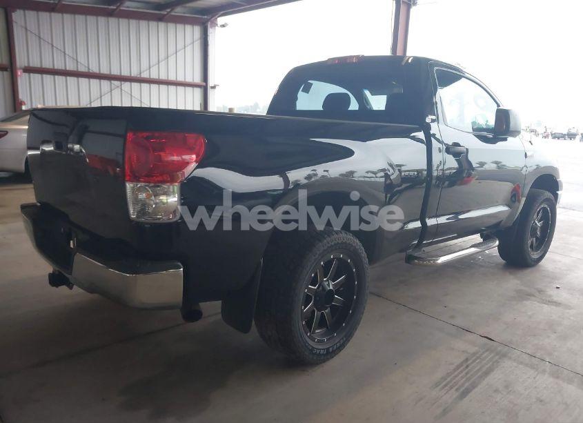 Photo 4 of 2007 Toyota Tundra BASE 5.7L V8 (VIN 5TFKV52167X002012)