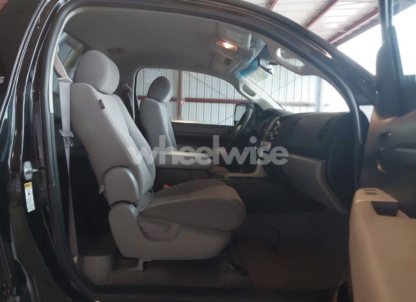 Photo 5 of 2007 Toyota Tundra BASE 5.7L V8 (VIN 5TFKV52167X002012)