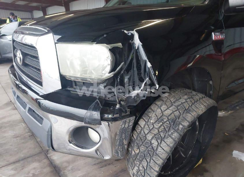 Photo 6 of 2007 Toyota Tundra BASE 5.7L V8 (VIN 5TFKV52167X002012)