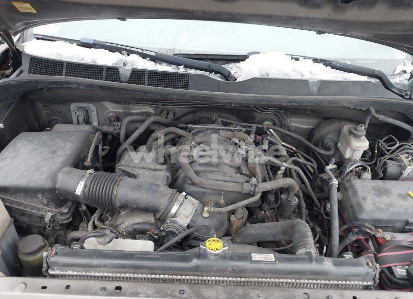Photo 10 of 2010 Toyota Tundra GRADE 5.7L V8 (VIN 5TFKY5F1XAX004063)
