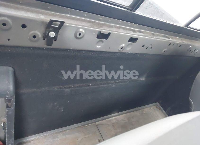 Photo 8 of 2010 Toyota Tundra GRADE 5.7L V8 (VIN 5TFKY5F1XAX004063)