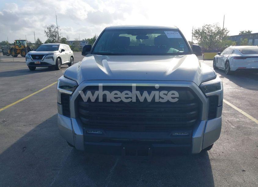 Photo 12 of 2022 Toyota Tundra SR5 (VIN 5TFLA5AB0NX015314)