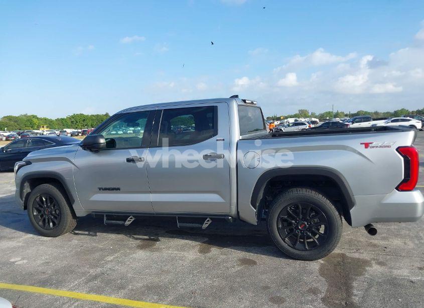 Photo 14 of 2022 Toyota Tundra SR5 (VIN 5TFLA5AB0NX015314)