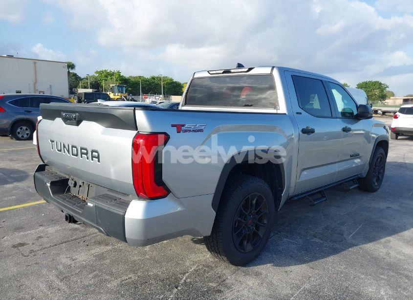 Photo 4 of 2022 Toyota Tundra SR5 (VIN 5TFLA5AB0NX015314)