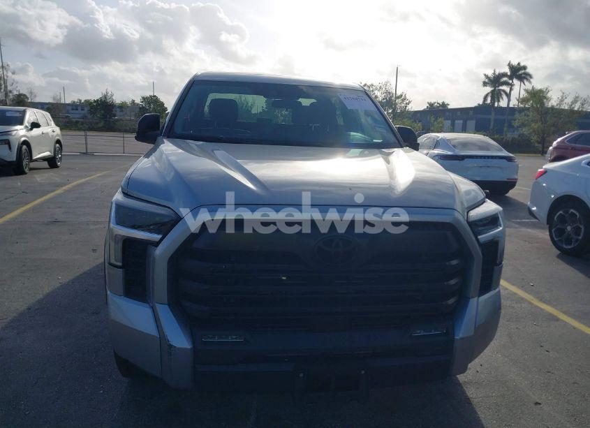 Photo 6 of 2022 Toyota Tundra SR5 (VIN 5TFLA5AB0NX015314)
