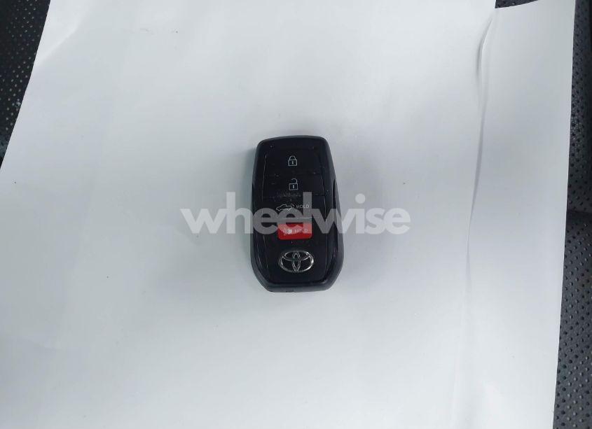 Photo 11 of 2022 Toyota Tundra SR5 (VIN 5TFLA5AB1NX001339)