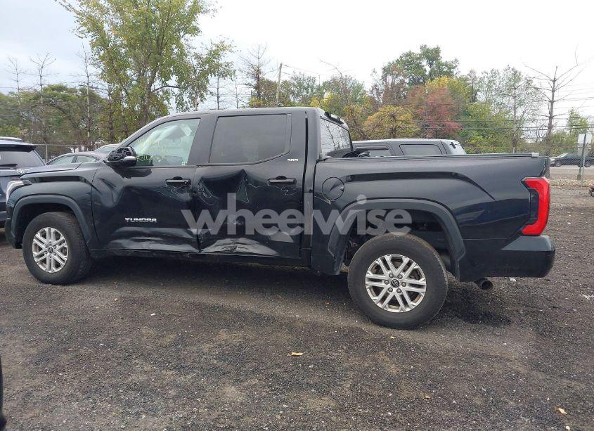 Photo 14 of 2022 Toyota Tundra SR5 (VIN 5TFLA5AB1NX001339)