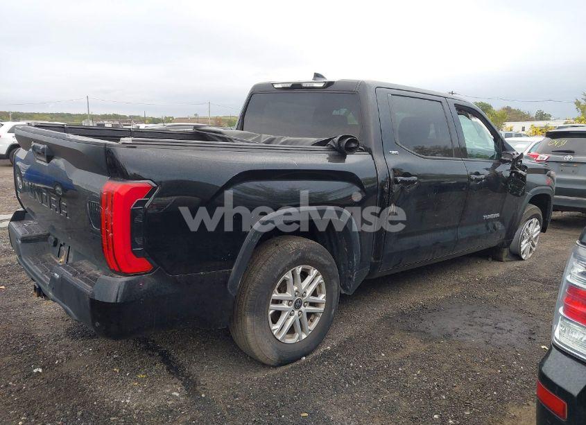 Photo 4 of 2022 Toyota Tundra SR5 (VIN 5TFLA5AB1NX001339)