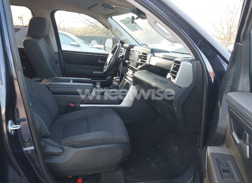 Photo 5 of 2022 Toyota Tundra SR5 (VIN 5TFLA5AB1NX001969)