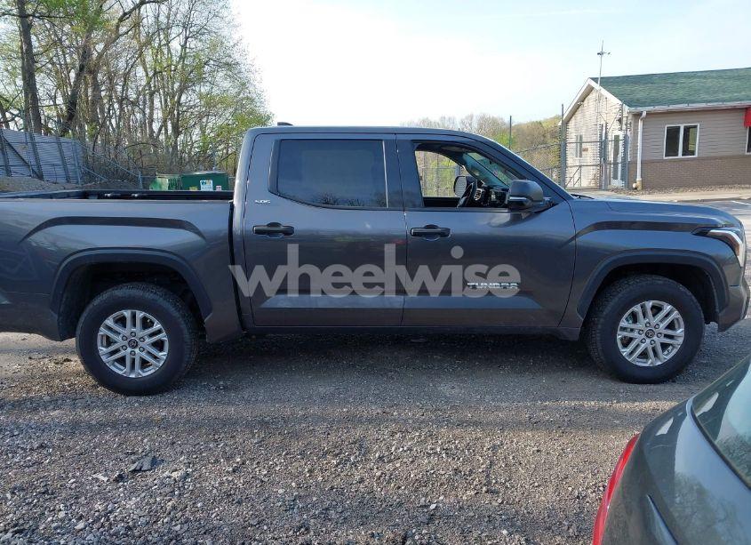 Photo 13 of 2022 Toyota Tundra SR5 (VIN 5TFLA5AB2NX019252)