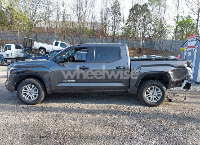 Photo 14 of 2022 Toyota Tundra SR5 (VIN 5TFLA5AB2NX019252)
