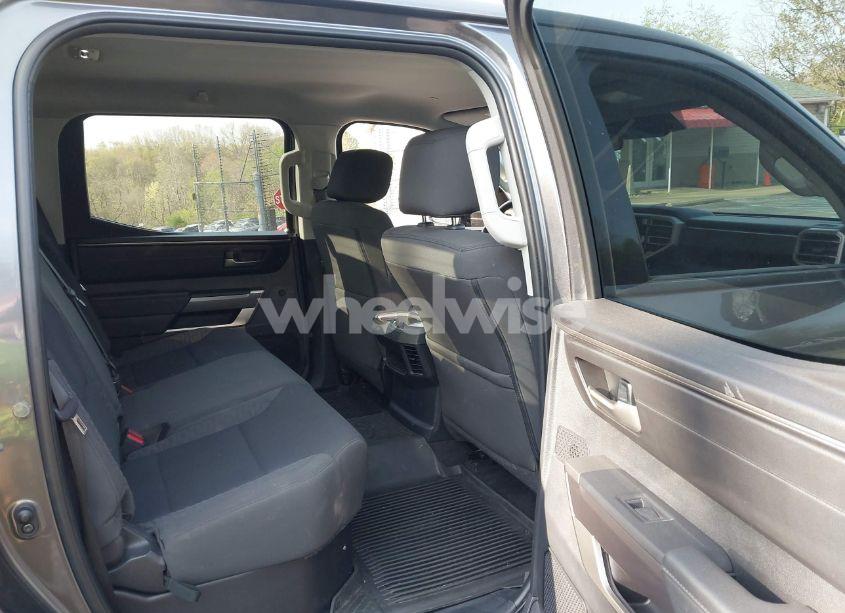 Photo 8 of 2022 Toyota Tundra SR5 (VIN 5TFLA5AB2NX019252)