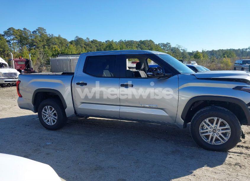 Photo 13 of 2024 Toyota Tundra SR5 (VIN 5TFLA5AB2RX038552)