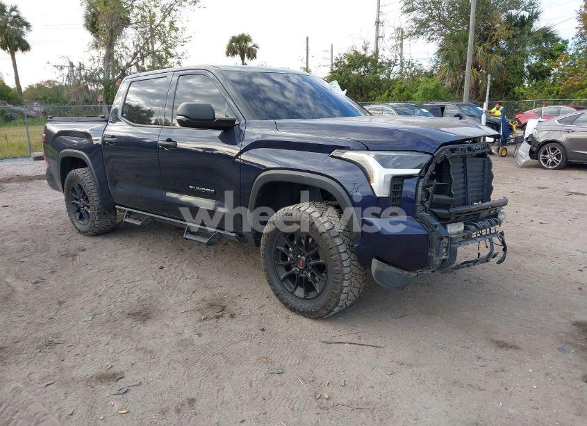 2022 Toyota Tundra SR5 (VIN 5TFLA5AB3NX009183) main photo