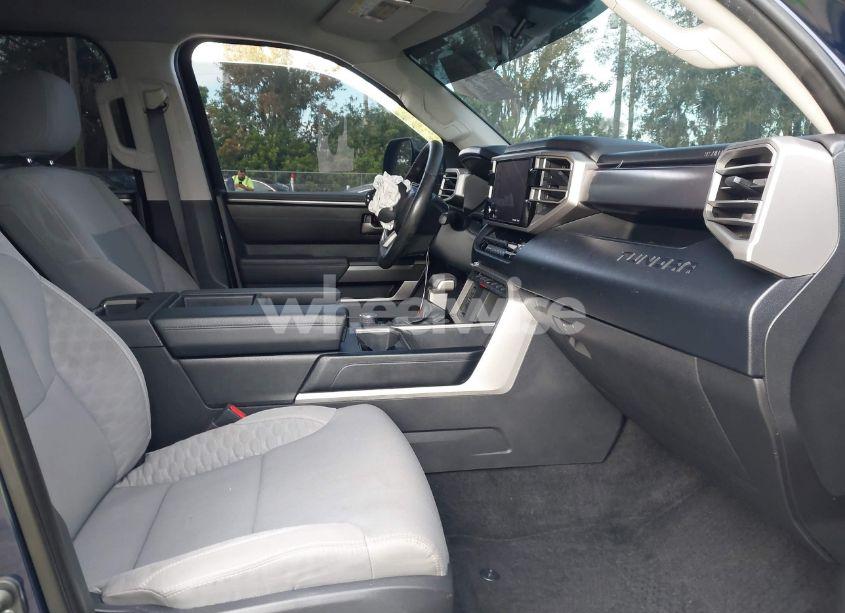 Photo 5 of 2022 Toyota Tundra SR5 (VIN 5TFLA5AB3NX009183)