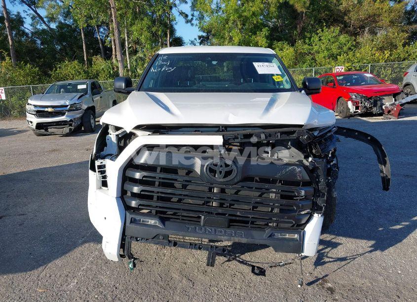 Photo 6 of 2022 Toyota Tundra SR5 (VIN 5TFLA5AB5NX002302)