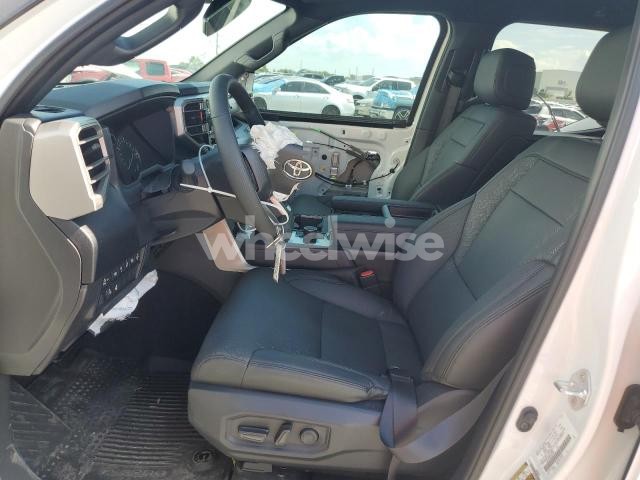 Photo 9 of 2025 TOYOTA TUNDRA CREWMAX SR (VIN 5TFLA5AB5SX045386)