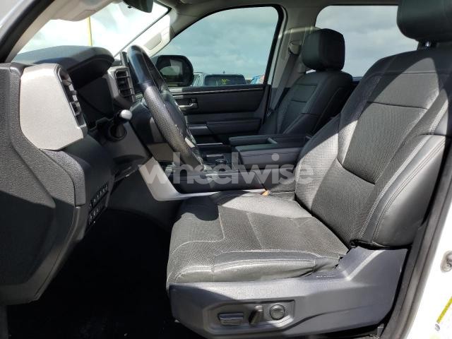 Photo 8 of 2022 TOYOTA TUNDRA CREWMAX SR (VIN 5TFLA5AB7NX012412)