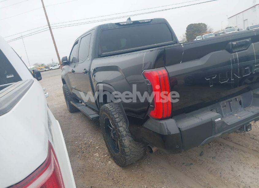 Photo 3 of 2022 Toyota Tundra SR5 (VIN 5TFLA5AB8NX016341)