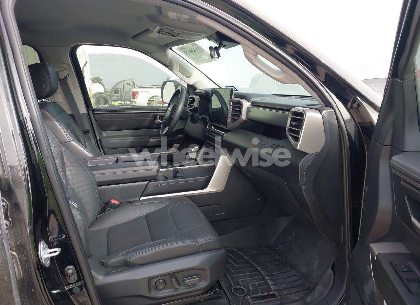 Photo 5 of 2022 Toyota Tundra SR5 (VIN 5TFLA5AB8NX016341)