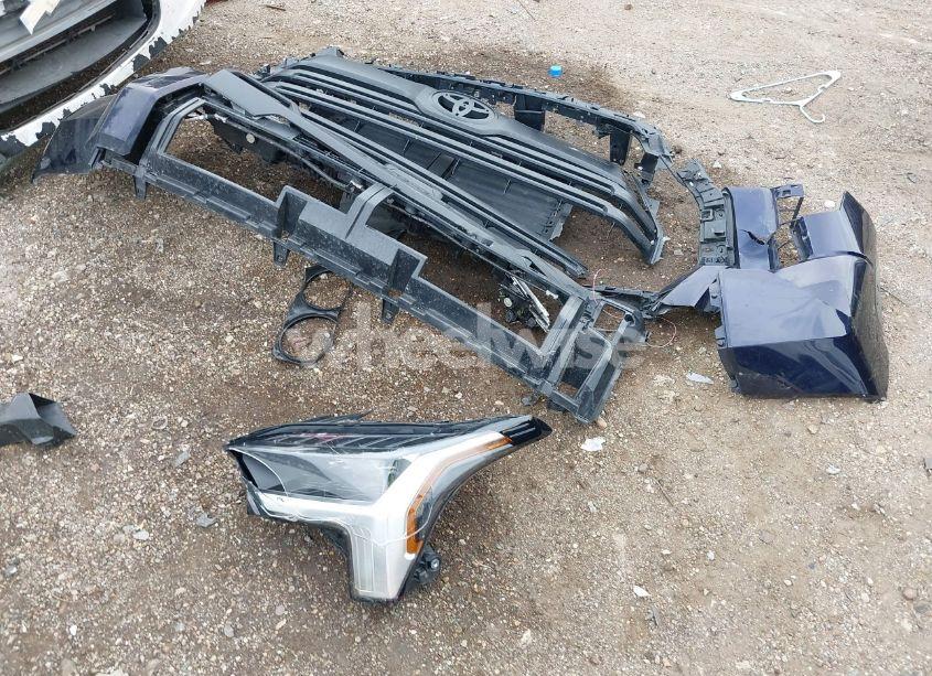 Photo 12 of 2022 Toyota Tundra SR5 (VIN 5TFLA5AB8NX017358)