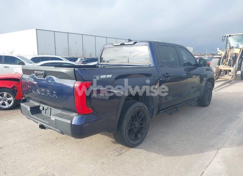 Photo 4 of 2022 Toyota Tundra SR5 (VIN 5TFLA5AB8NX017358)