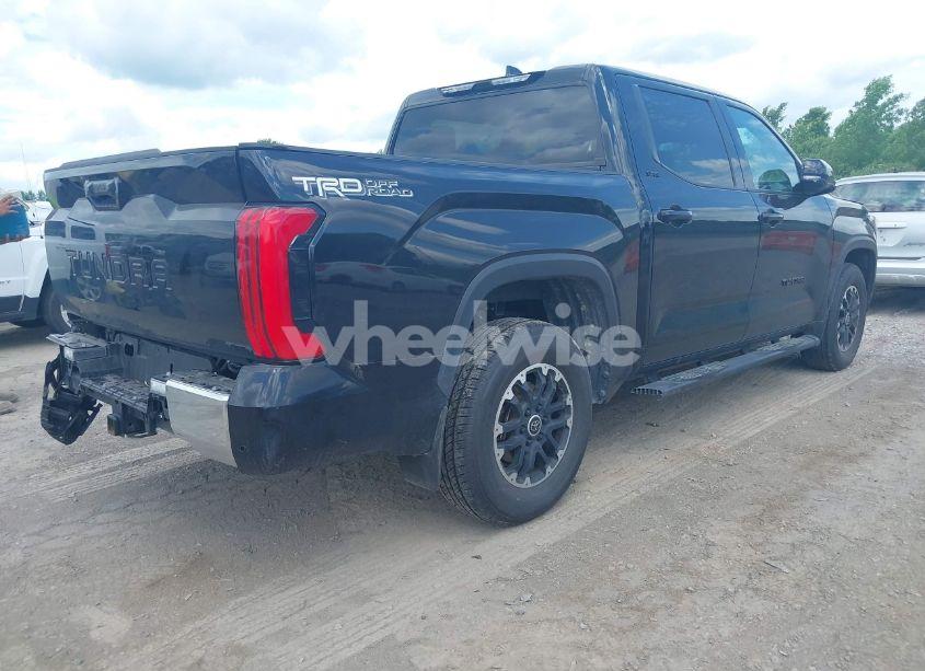 Photo 4 of 2022 Toyota Tundra SR5 (VIN 5TFLA5ABXNX012243)
