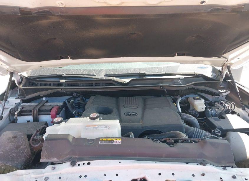 Photo 10 of 2024 Toyota Tundra SR5 (VIN 5TFLA5ABXRX032871)