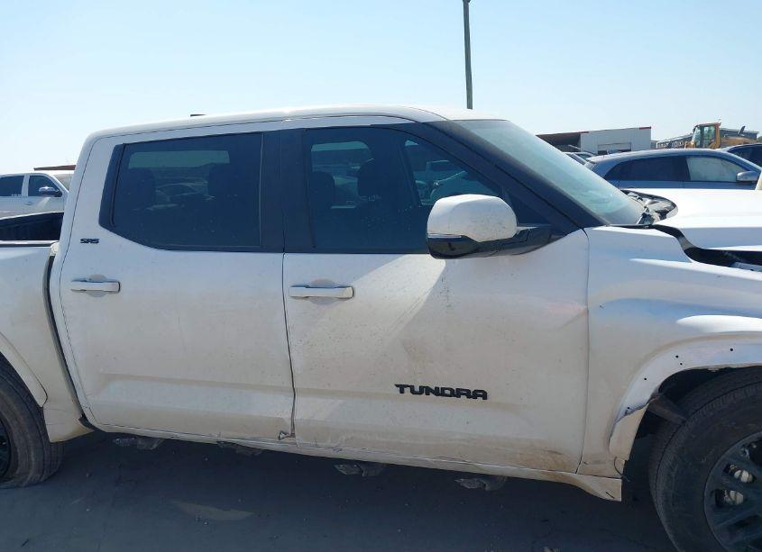 Photo 14 of 2024 Toyota Tundra SR5 (VIN 5TFLA5ABXRX032871)