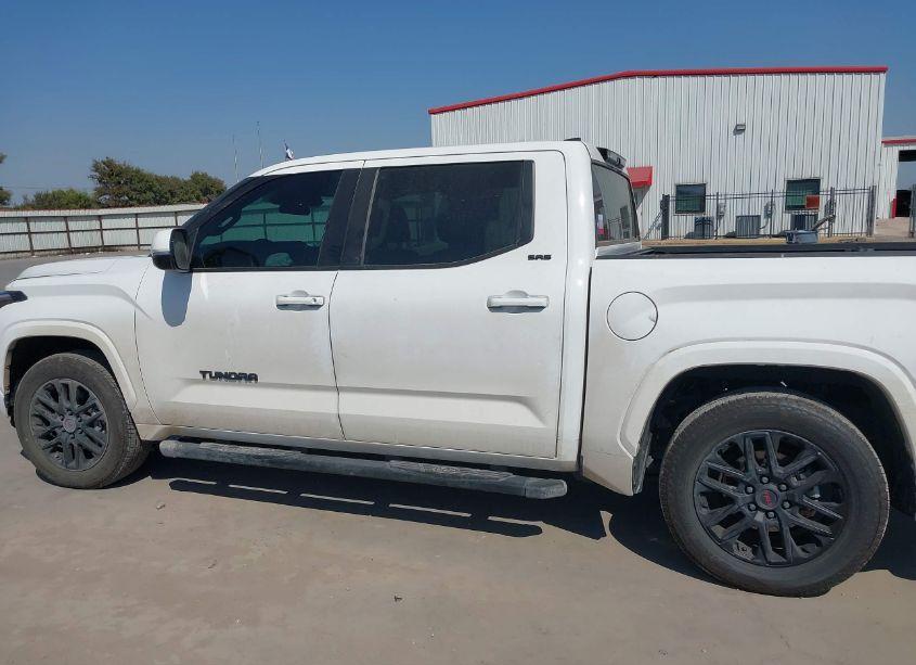 Photo 15 of 2024 Toyota Tundra SR5 (VIN 5TFLA5ABXRX032871)