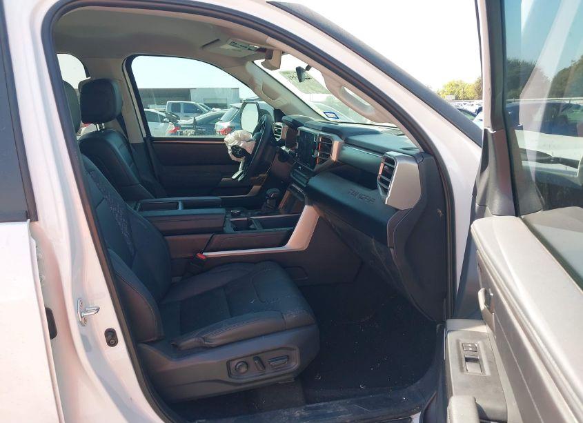 Photo 5 of 2024 Toyota Tundra SR5 (VIN 5TFLA5ABXRX032871)