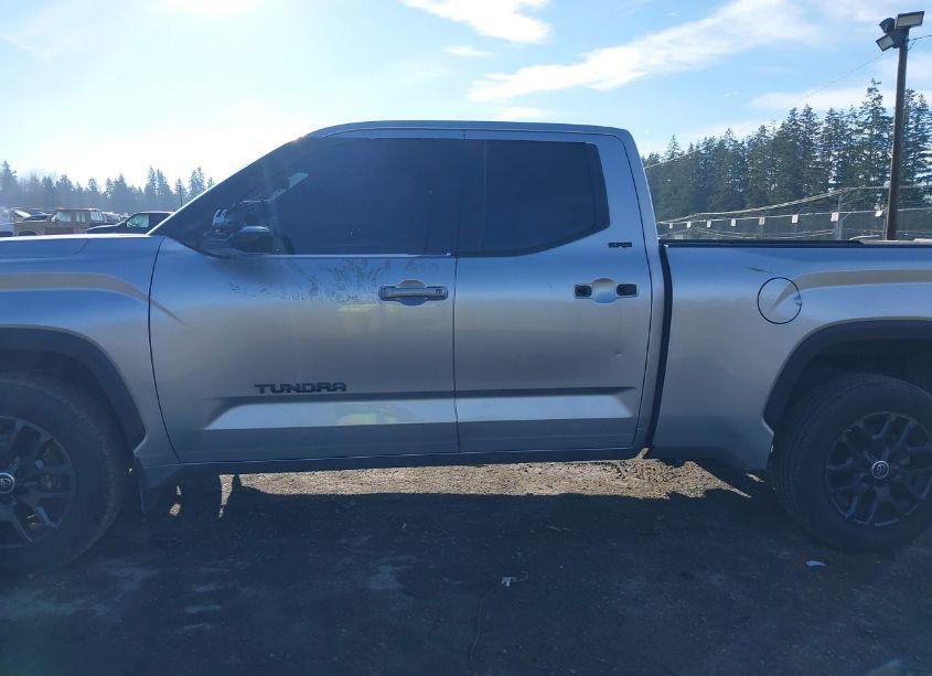 Photo 14 of 2022 Toyota Tundra SR5 (VIN 5TFLA5DA0NX026445)