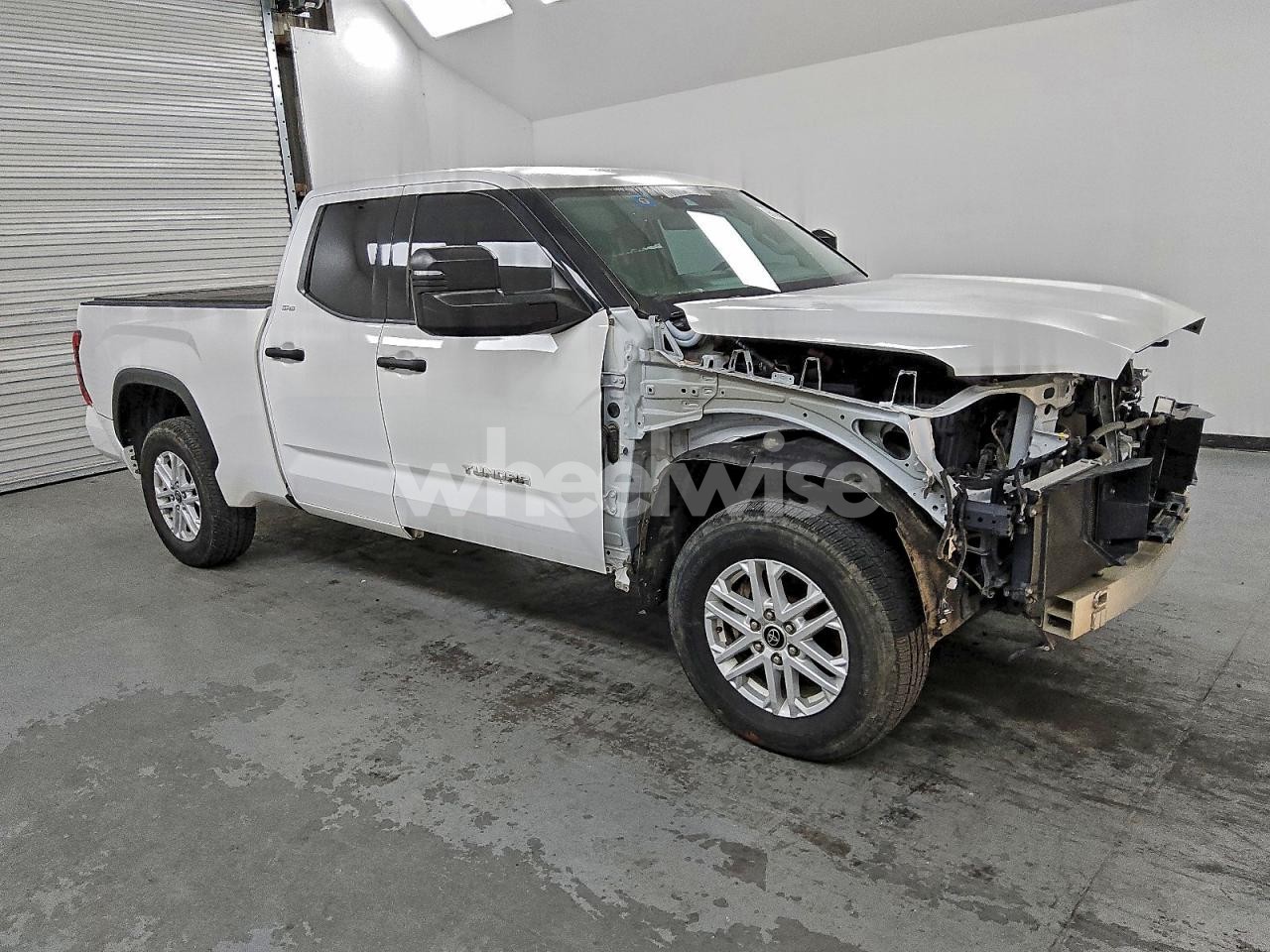 Photo 4 of 2022 TOYOTA TUNDRA DOUBLE CAB SR (VIN 5TFLA5DA0NX032391)
