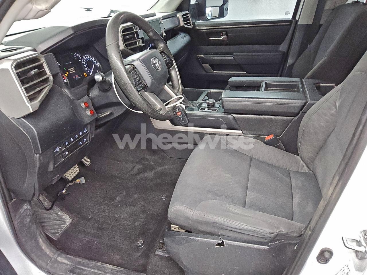 Photo 7 of 2022 TOYOTA TUNDRA DOUBLE CAB SR (VIN 5TFLA5DA0NX032391)
